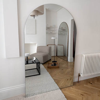 Haus Edge – Extra großes, rahmenloses Ganzkörperspiegel mit gewölbtem Design (179 cm x 110 cm)