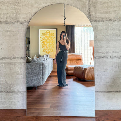 Haus Edge – Extra großes, rahmenloses Ganzkörperspiegel mit gewölbtem Design (179 cm x 110 cm)