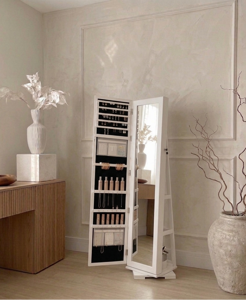 Haus 360° Standspiegel: Schmuckschrank und integrierter Organizer