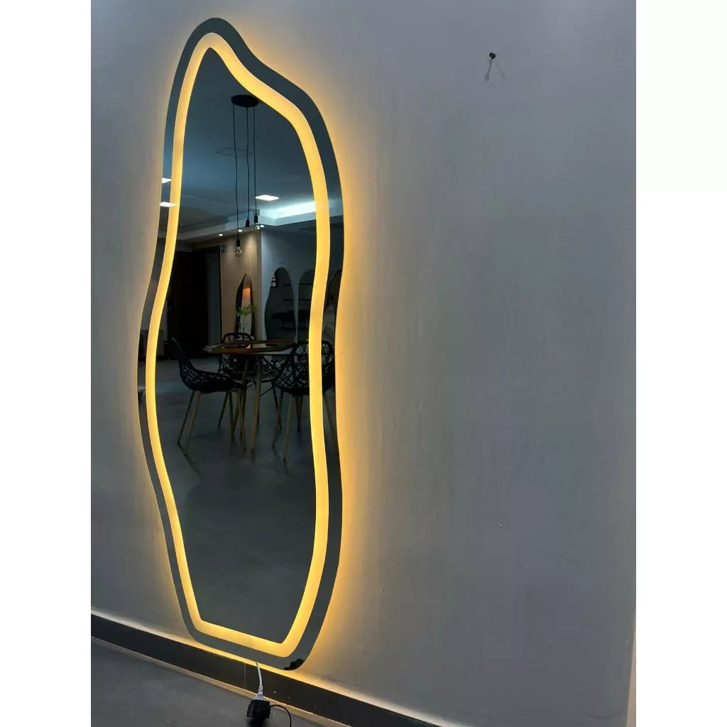 Haus Theo - Organischer Spiegel Flame E06 150x60cm 170x70cm Mit Warmweißem Matt-LED 3000k