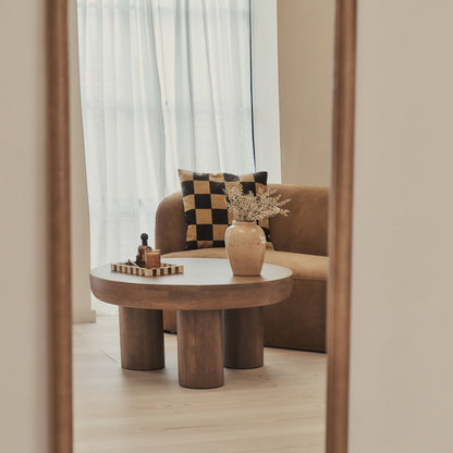 Haus Amora – Ganzkörperspiegel mit geschwungener Holzrahmung (172 cm x 60 cm)